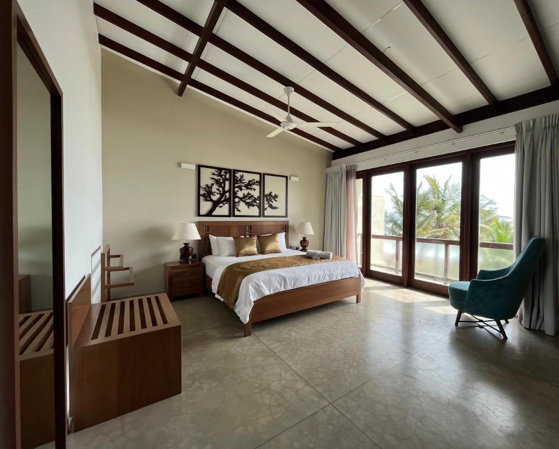 Driftwood Villa Pamunugama Esterno foto